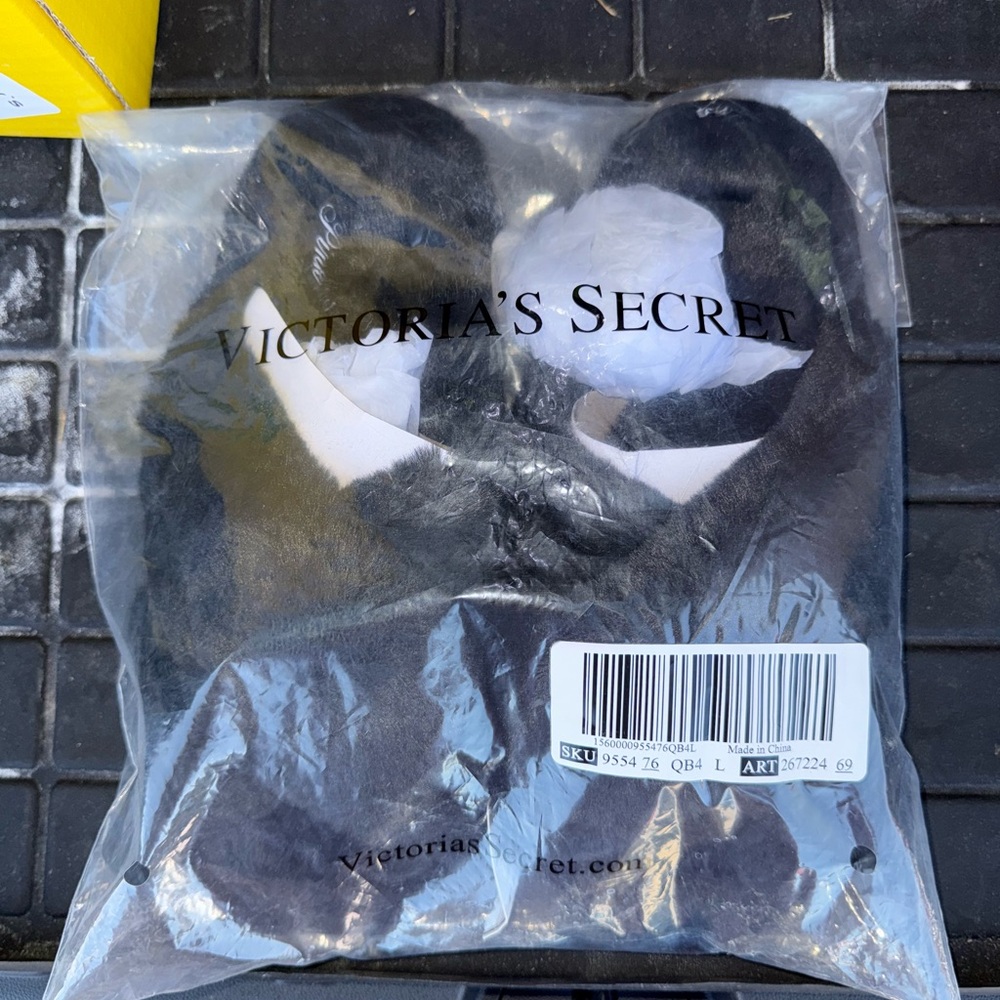 Victoria's Secret Plush Black Slippers